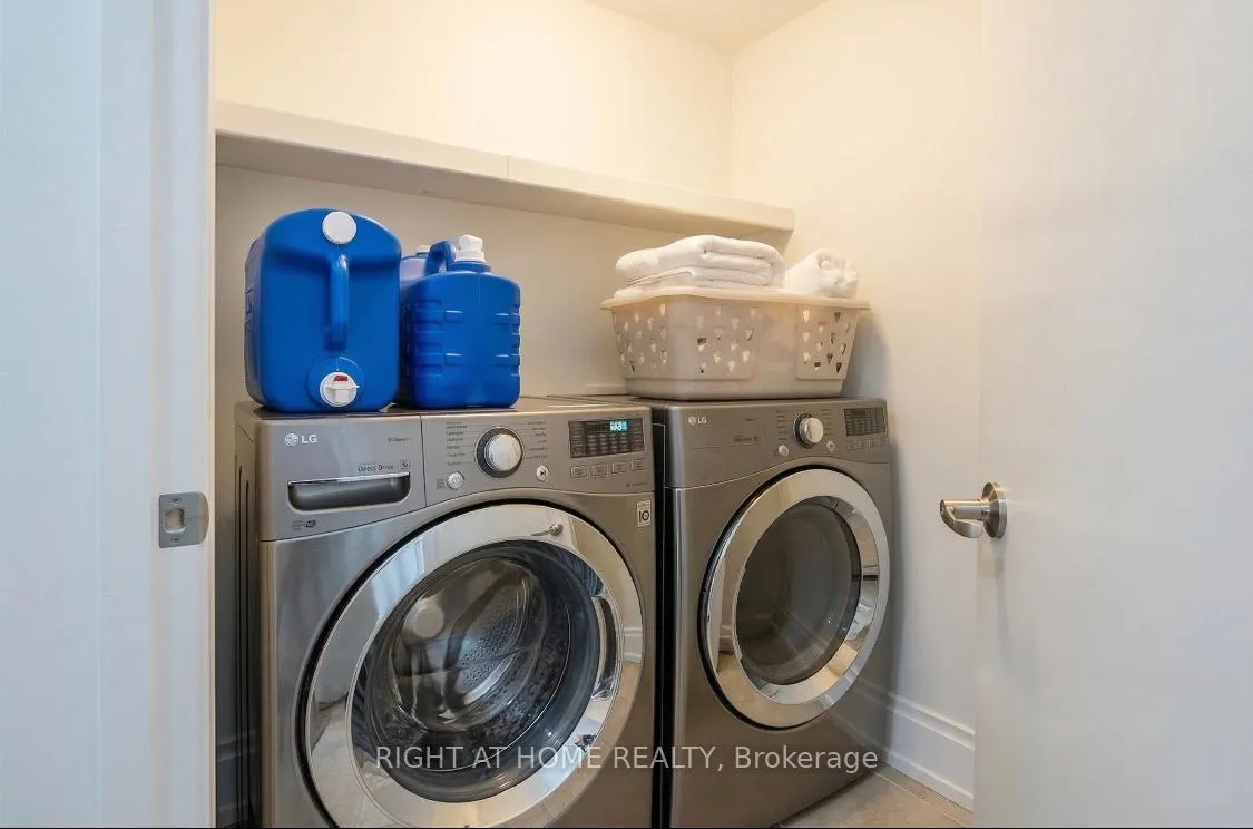 Photo 18 of 34 Possession Crescent, Brampton, Toronto Gore Rural Estate — HOMEH