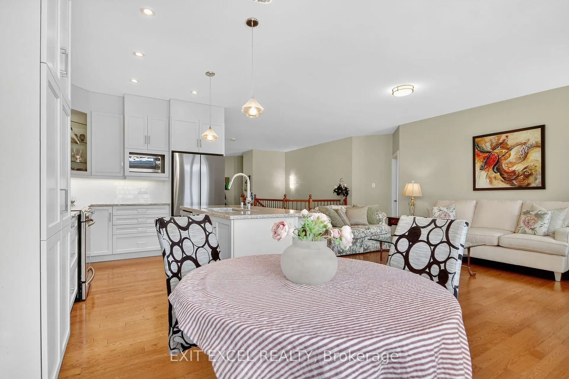 Photo 12 of 478 Fernside Street, Ottawa, Leitrim — HOMEH