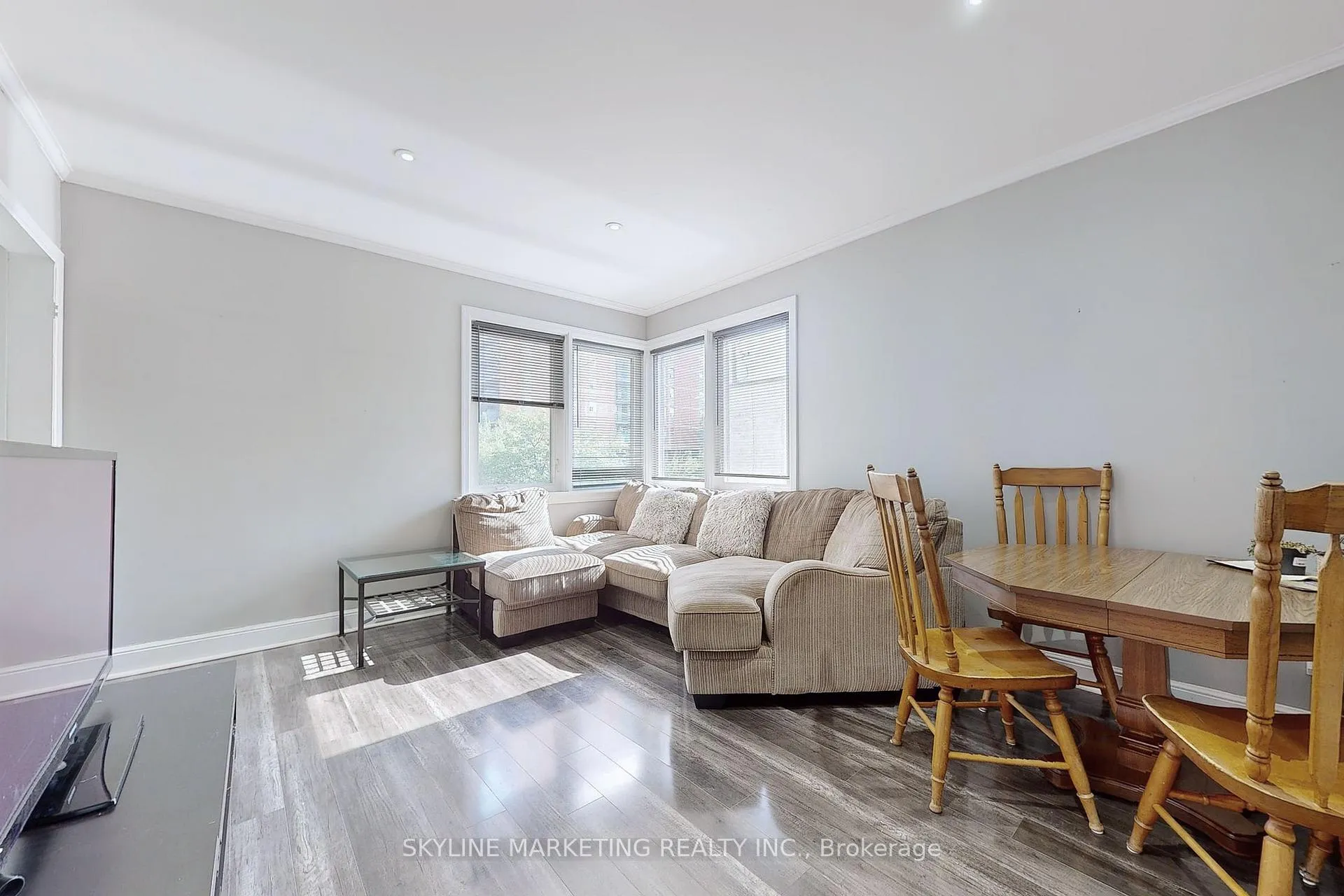 Photo 3 of Unit Upper Rm 1, 57 Glen Road, Hamilton, Westdale — HOMEH
