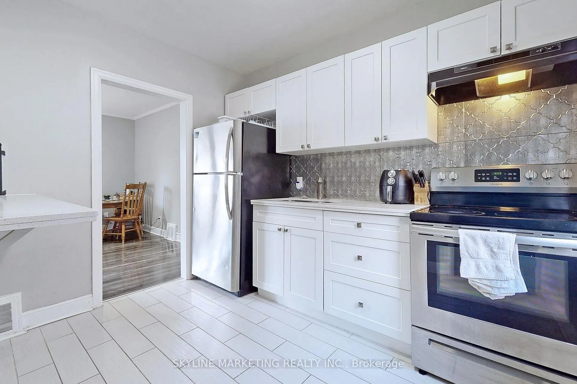 Photo 5 of Unit Upper Rm 1, 57 Glen Road, Hamilton, Westdale — HOMEH