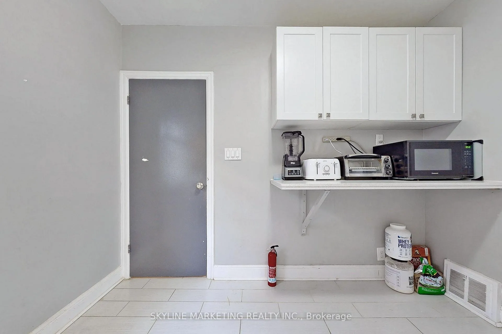 Photo 6 of Unit Upper Rm 1, 57 Glen Road, Hamilton, Westdale — HOMEH