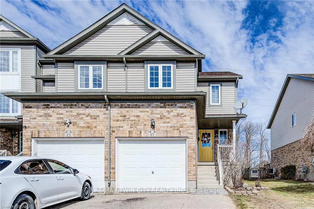 Photo 1 of 17 Red Clover Crescent, Kitchener — HOMEH