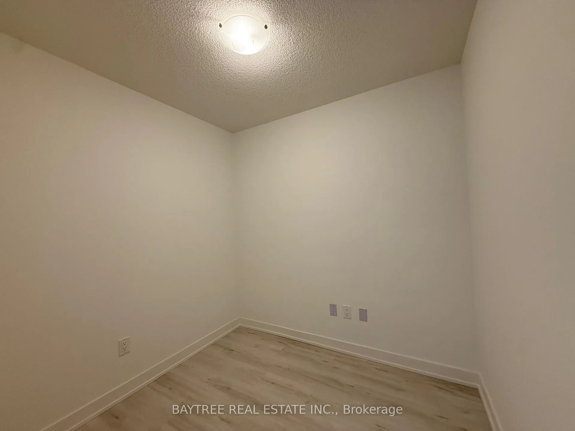 Photo 13 of Unit 306, 1010 Sandy Beach Road, Pickering, Bay Ridges — HOMEH