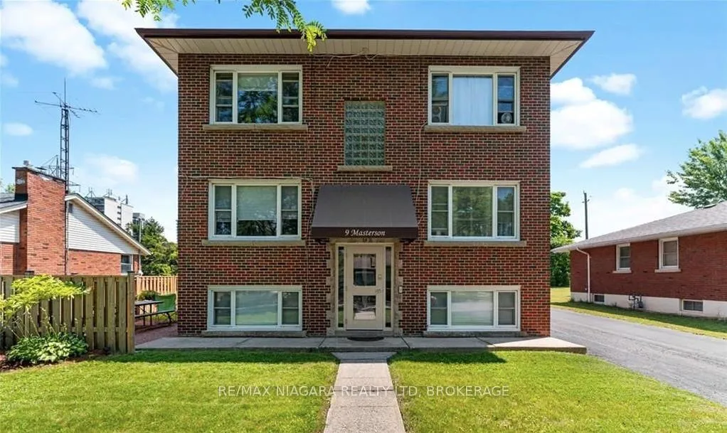 Photo 1 of Unit 2, 9 Masterson Drive, St. Catharines, Glendale/Glenridge — HOMEH