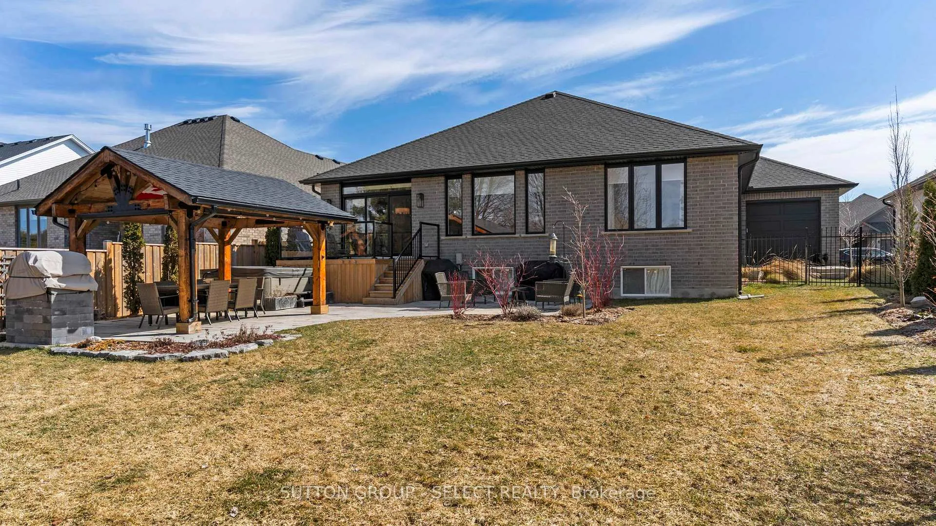 Photo 39 of 2005 Lockwood Crescent, Strathroy-Caradoc, Mount Brydges — HOMEH