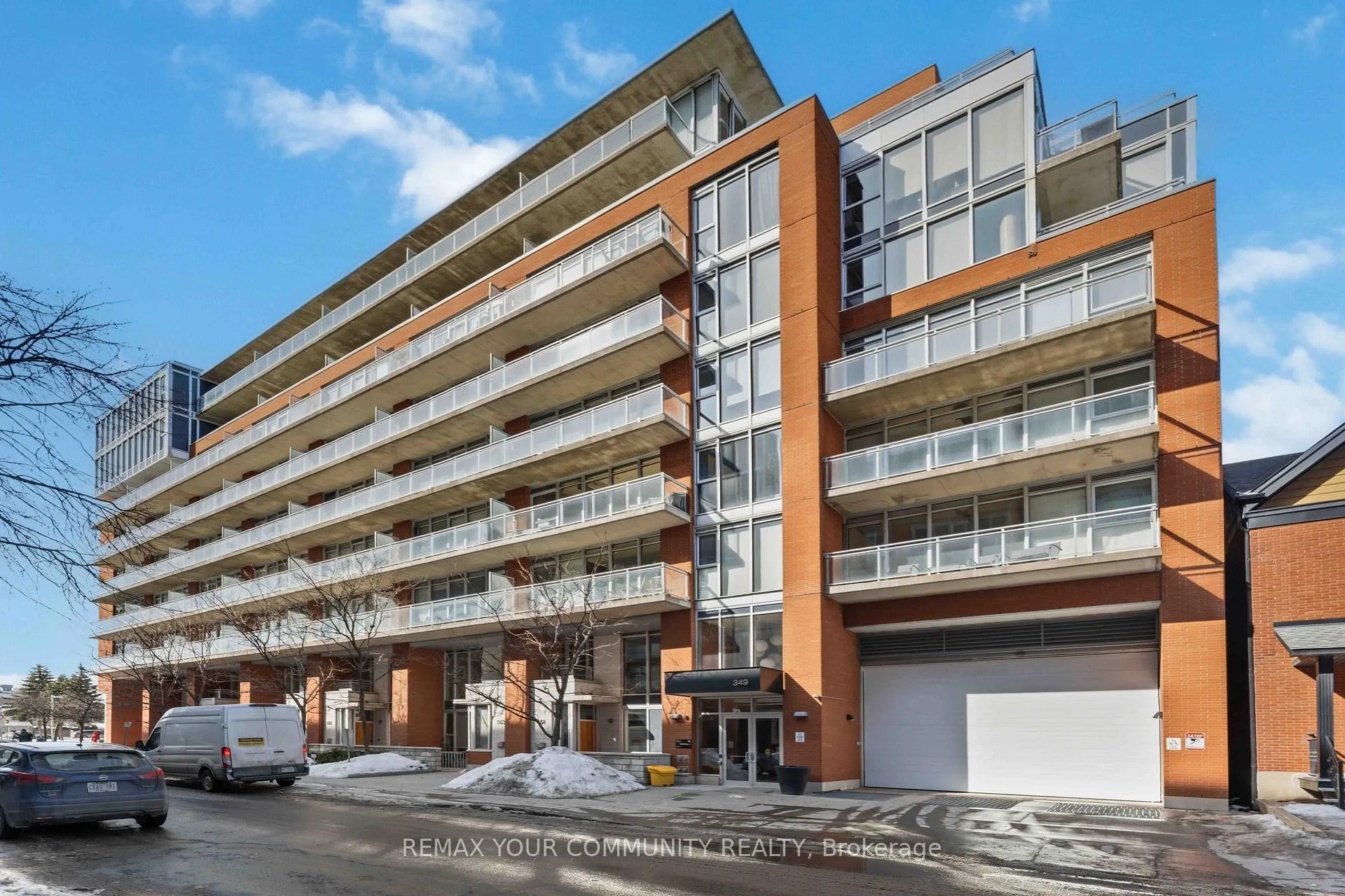 Front of Unit 431, 349 McLeod Street