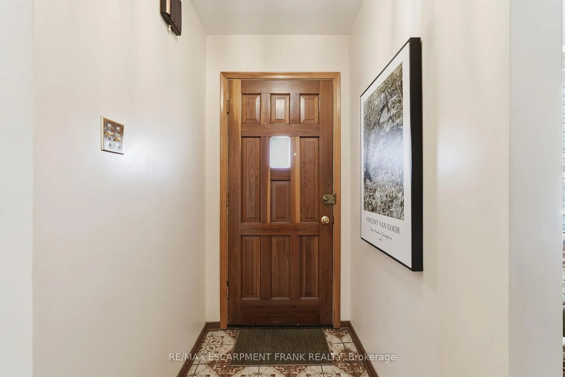 Photo 5 of 256 Whitney Avenue, Hamilton, Ainslie Wood — HOMEH
