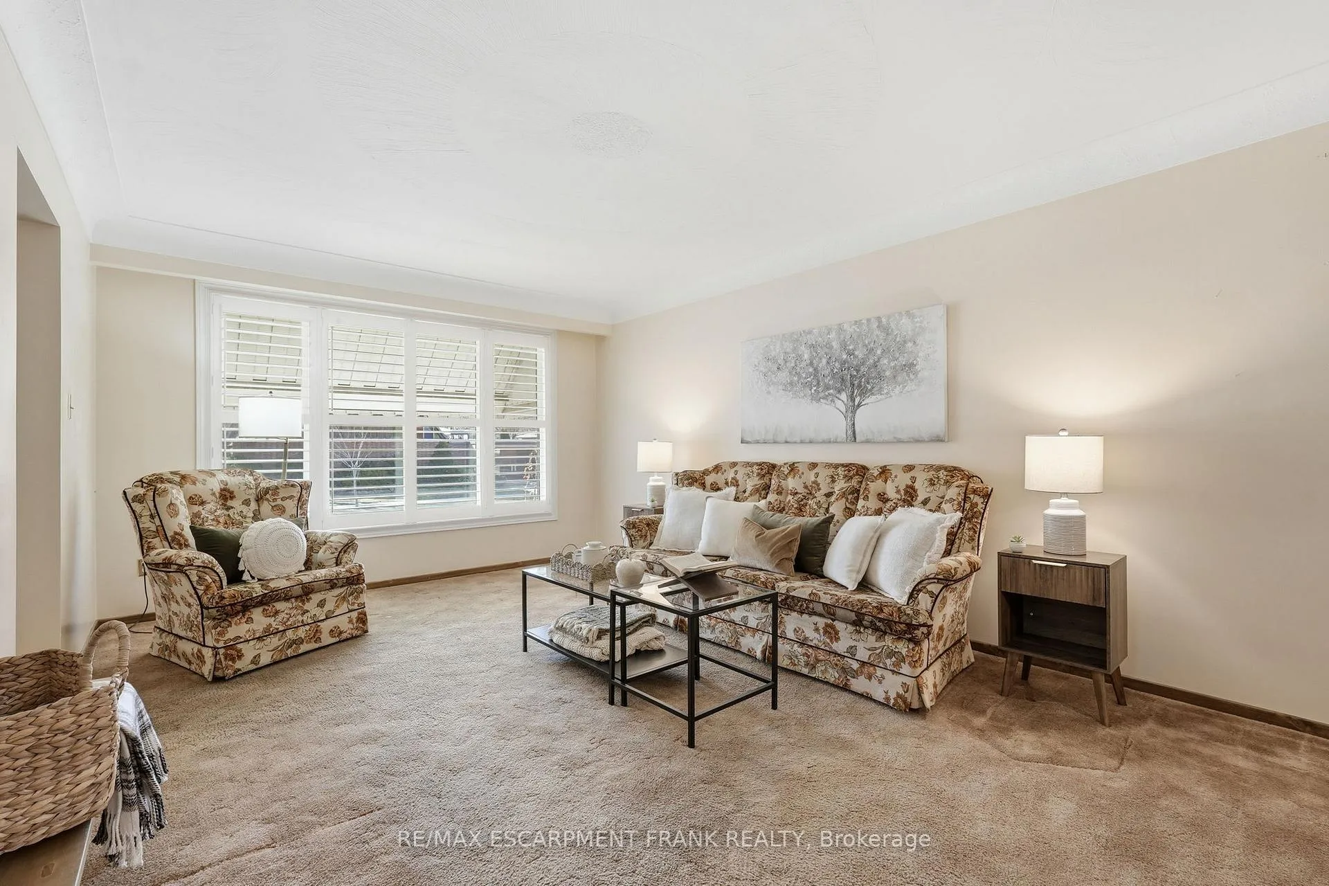 Photo 7 of 256 Whitney Avenue, Hamilton, Ainslie Wood — HOMEH