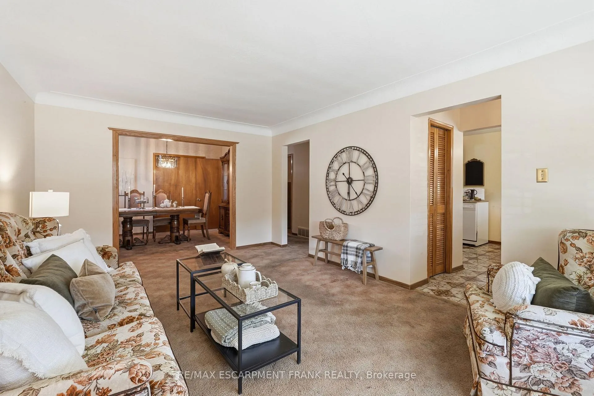 Photo 9 of 256 Whitney Avenue, Hamilton, Ainslie Wood — HOMEH