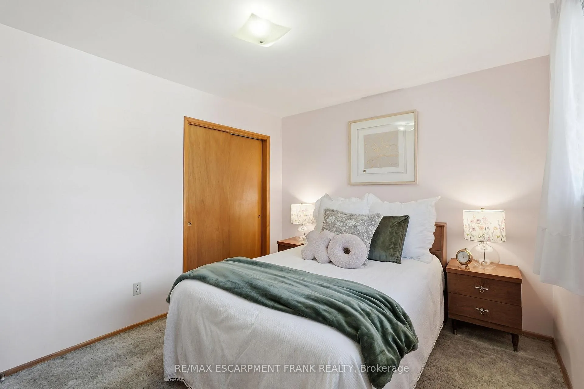 Photo 21 of 256 Whitney Avenue, Hamilton, Ainslie Wood — HOMEH