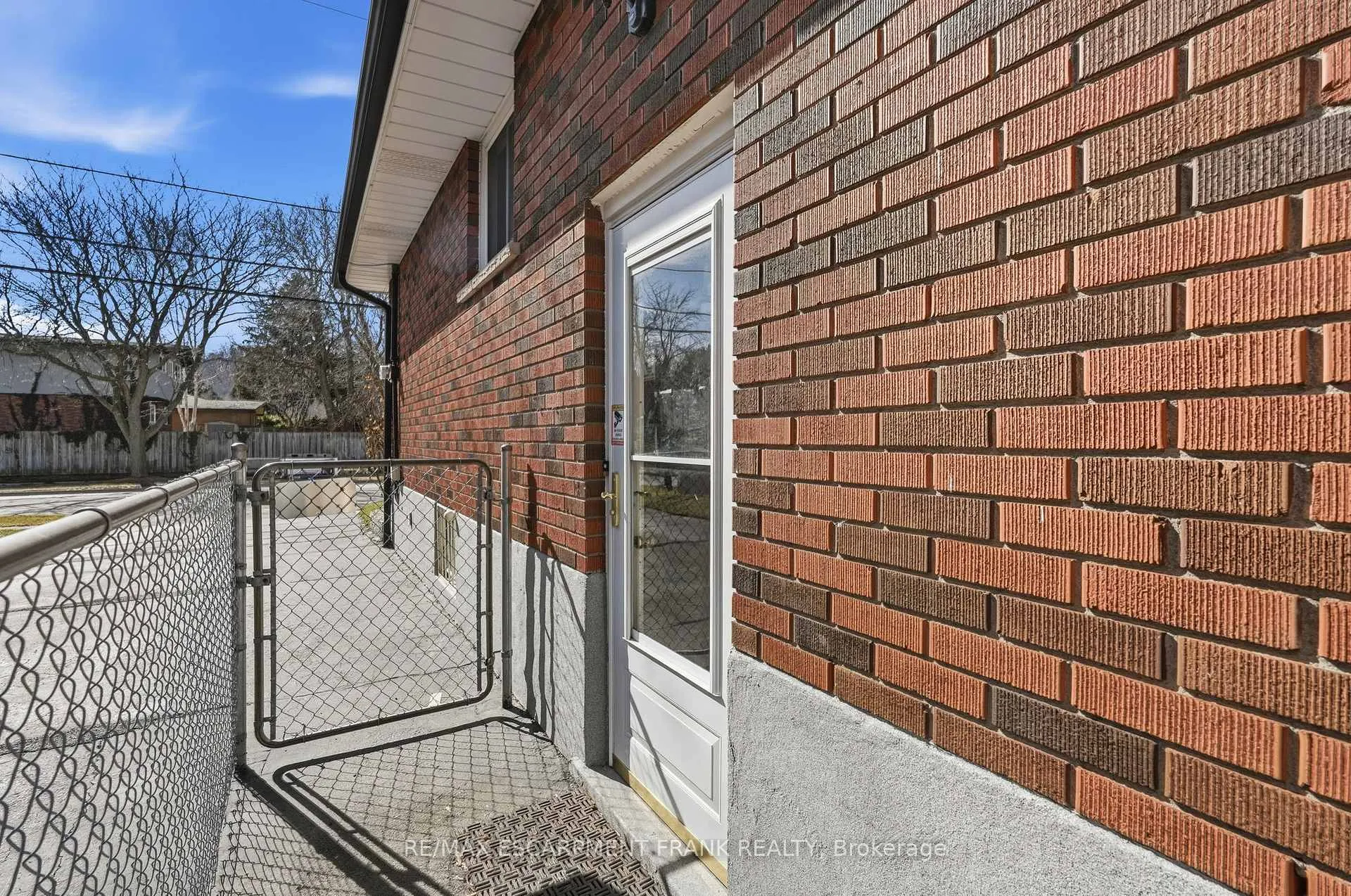 Photo 43 of 256 Whitney Avenue, Hamilton, Ainslie Wood — HOMEH