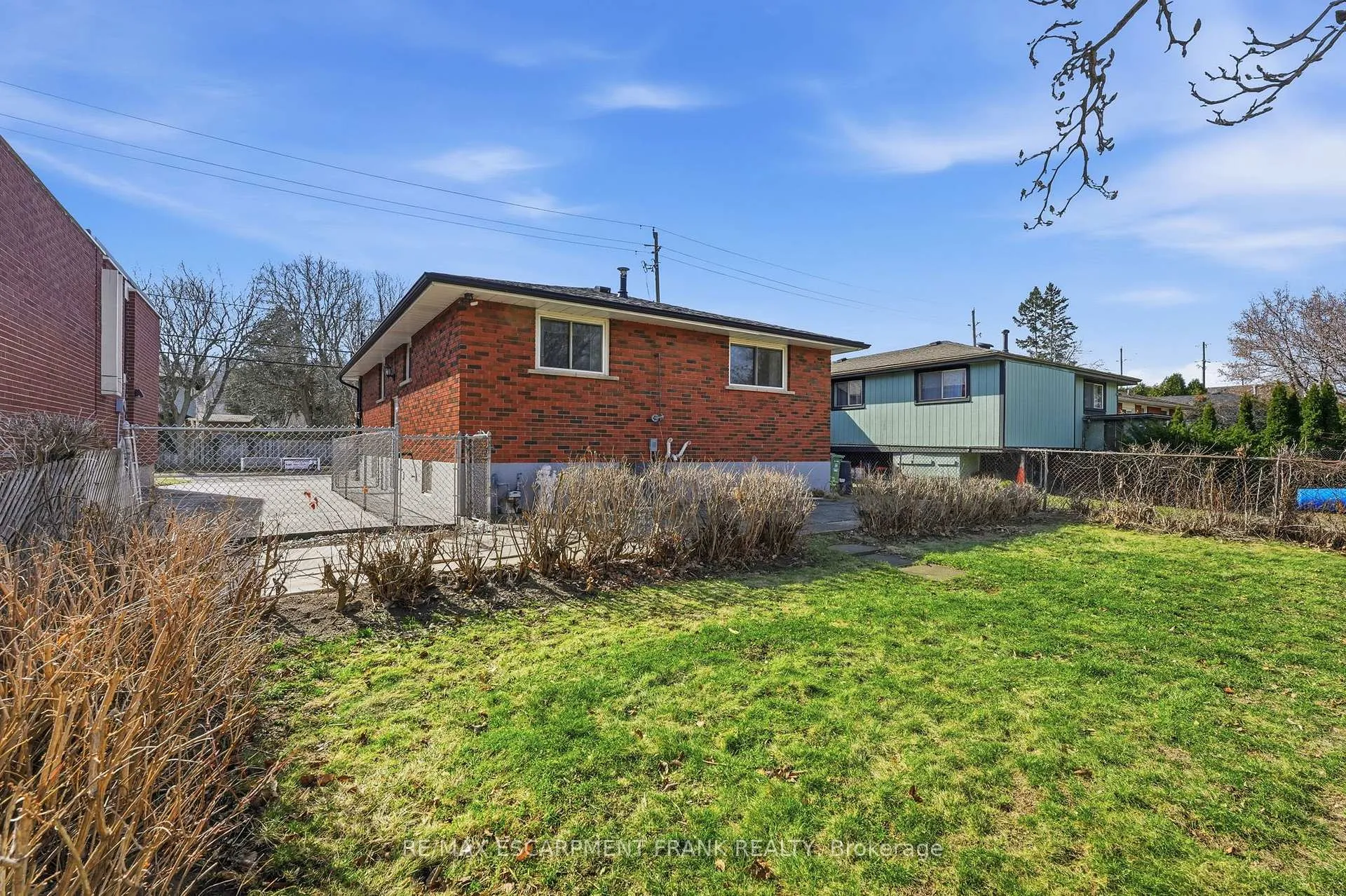 Photo 49 of 256 Whitney Avenue, Hamilton, Ainslie Wood — HOMEH