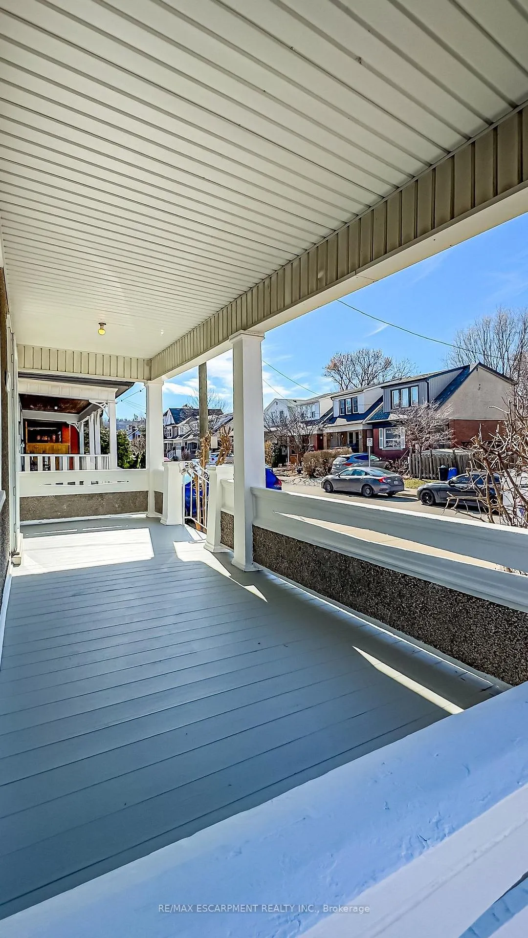 Photo 5 of 58 Edgemont Street N, Hamilton, Crown Point — HOMEH