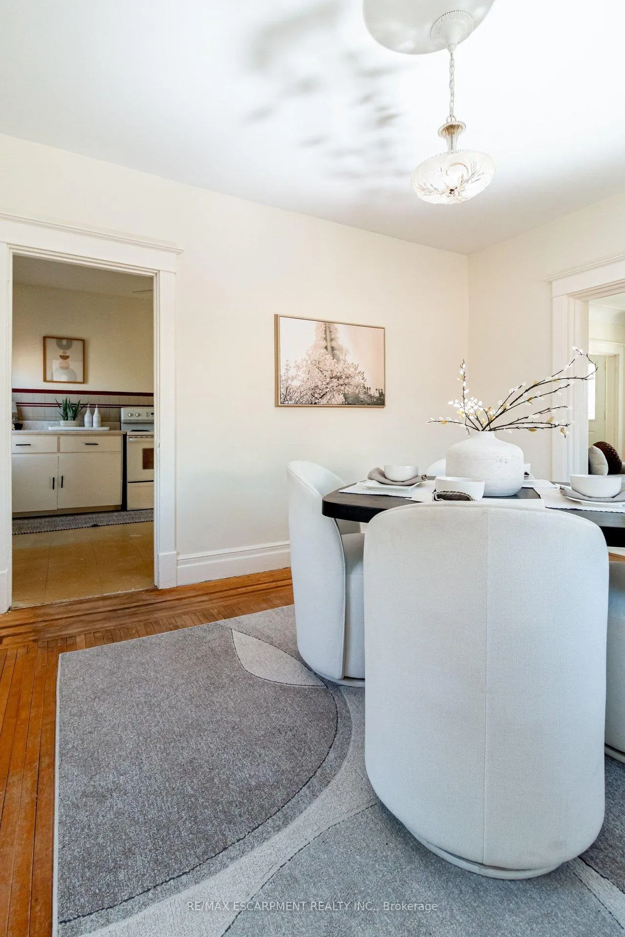 Photo 21 of 58 Edgemont Street N, Hamilton, Crown Point — HOMEH