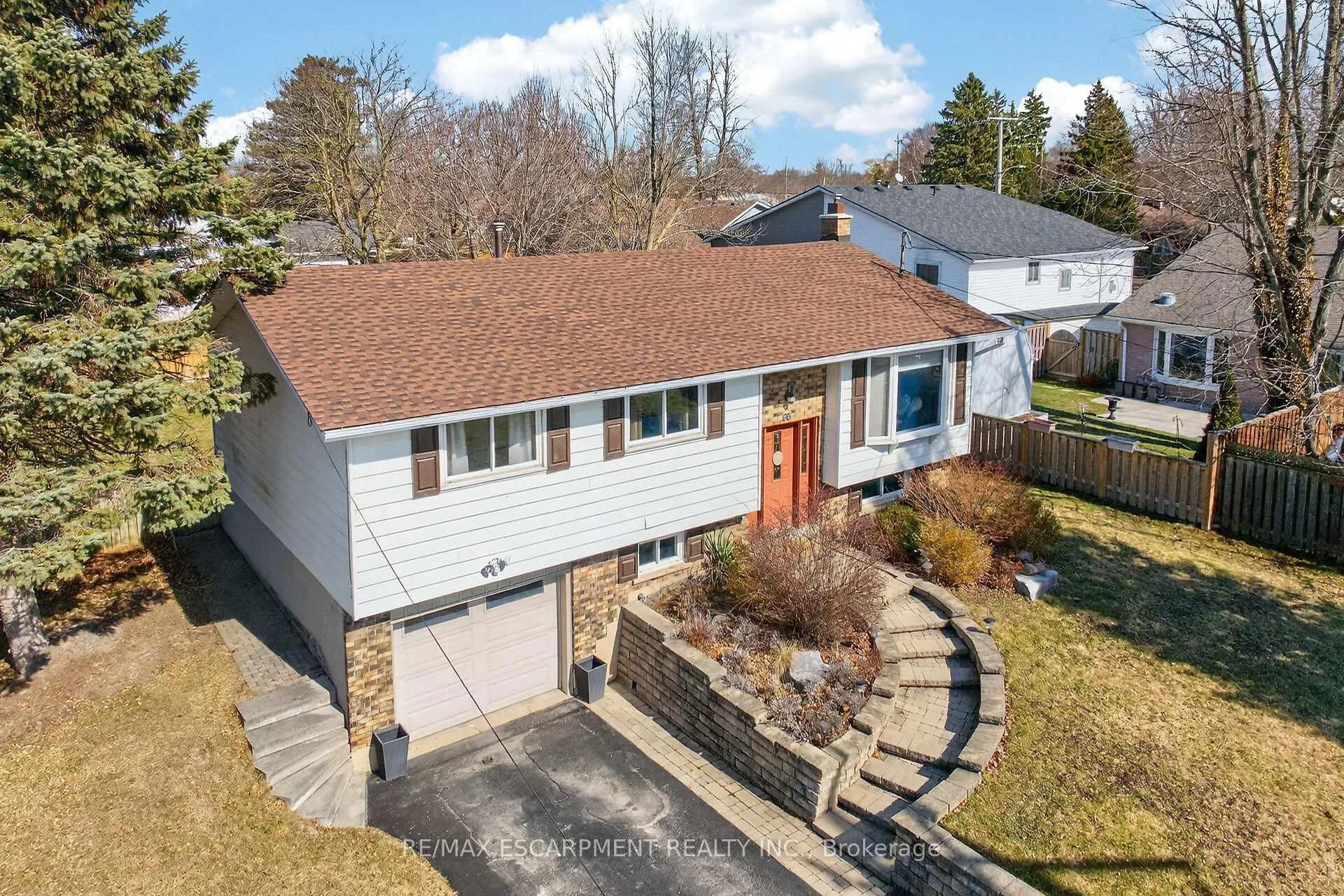 Photo 2 of 96 Dundee Drive, Haldimand — HOMEH