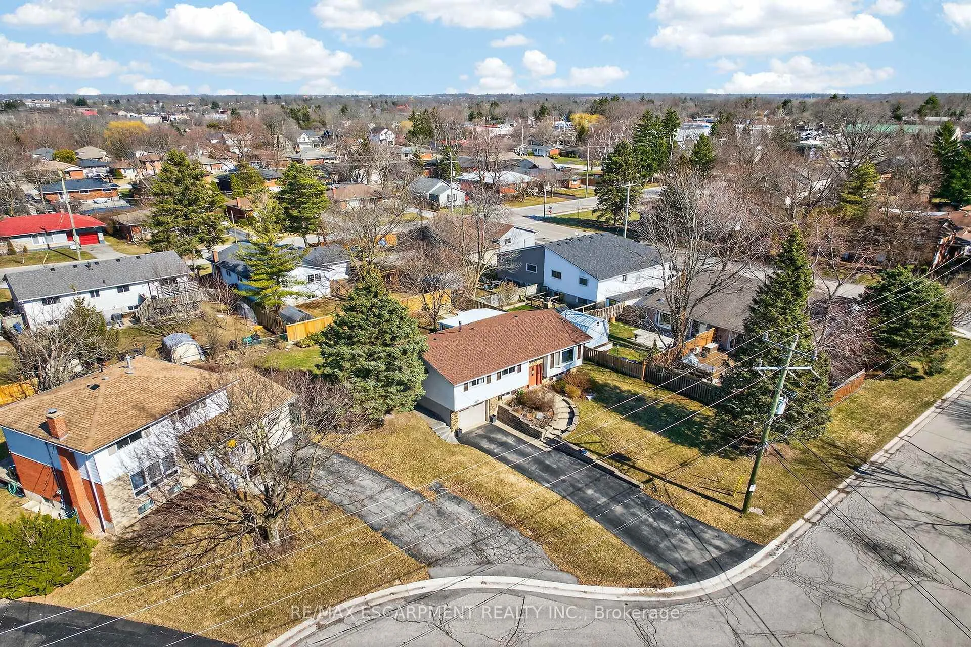 Photo 3 of 96 Dundee Drive, Haldimand — HOMEH