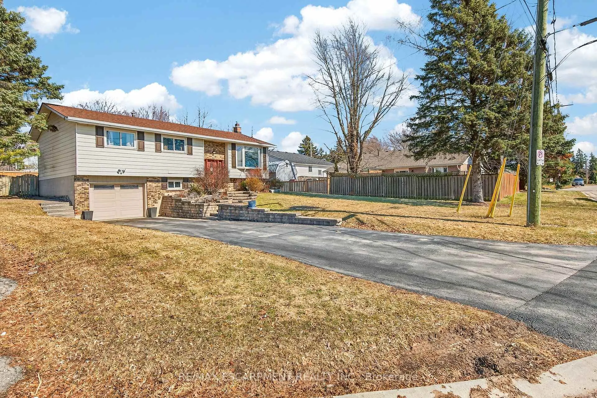 Photo 5 of 96 Dundee Drive, Haldimand — HOMEH