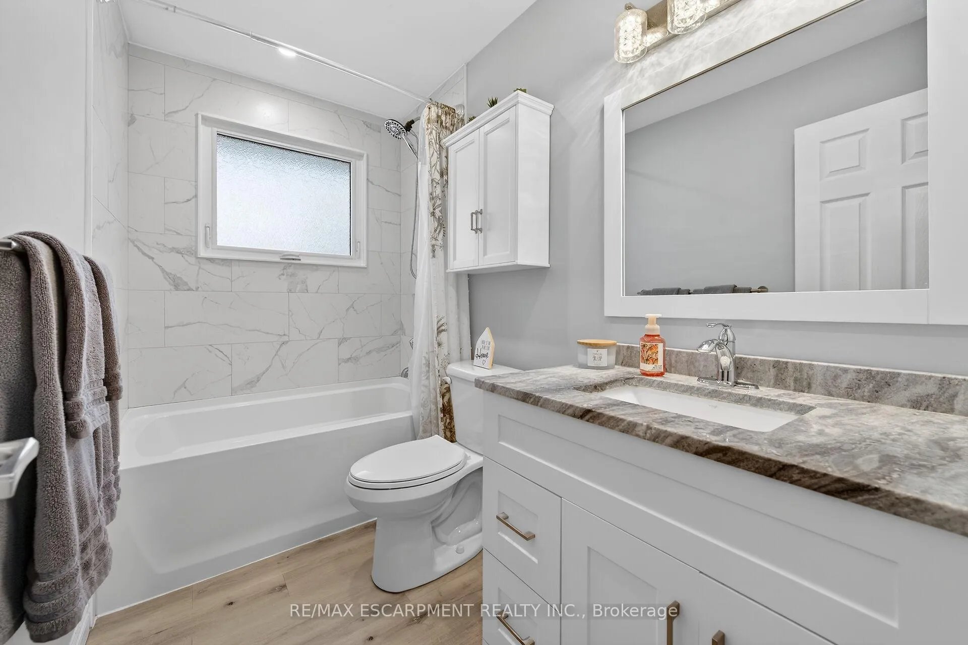 Photo 24 of 96 Dundee Drive, Haldimand — HOMEH