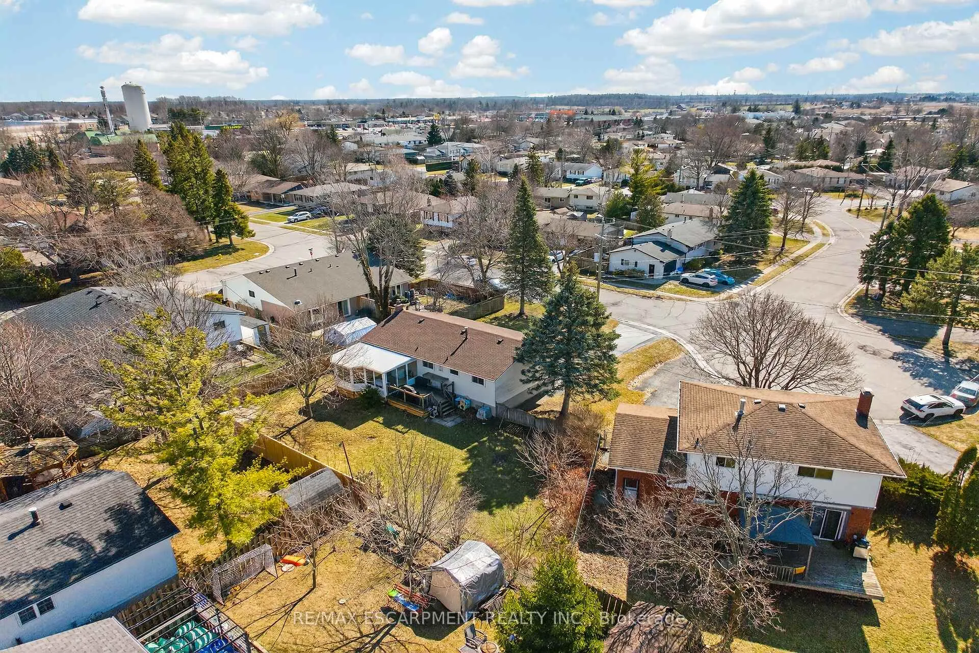 Photo 45 of 96 Dundee Drive, Haldimand — HOMEH