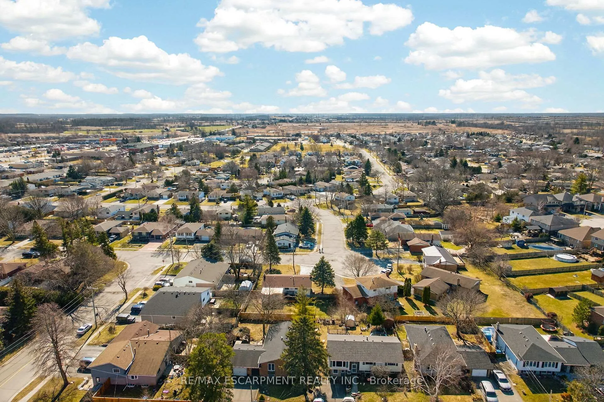 Photo 46 of 96 Dundee Drive, Haldimand — HOMEH