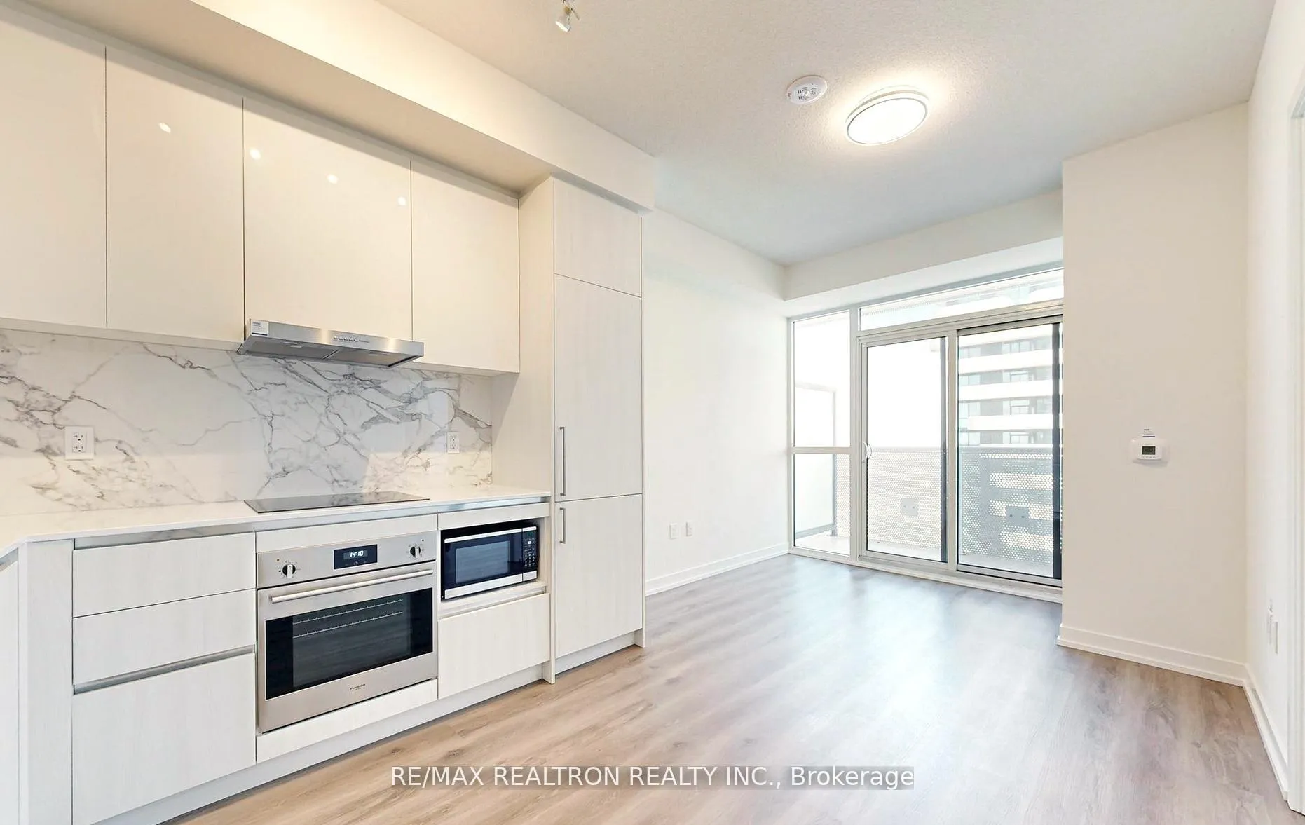 Photo 5 of Unit 3501, 225 Commerce Street E, Vaughan, Vaughan Corporate Centre — HOMEH