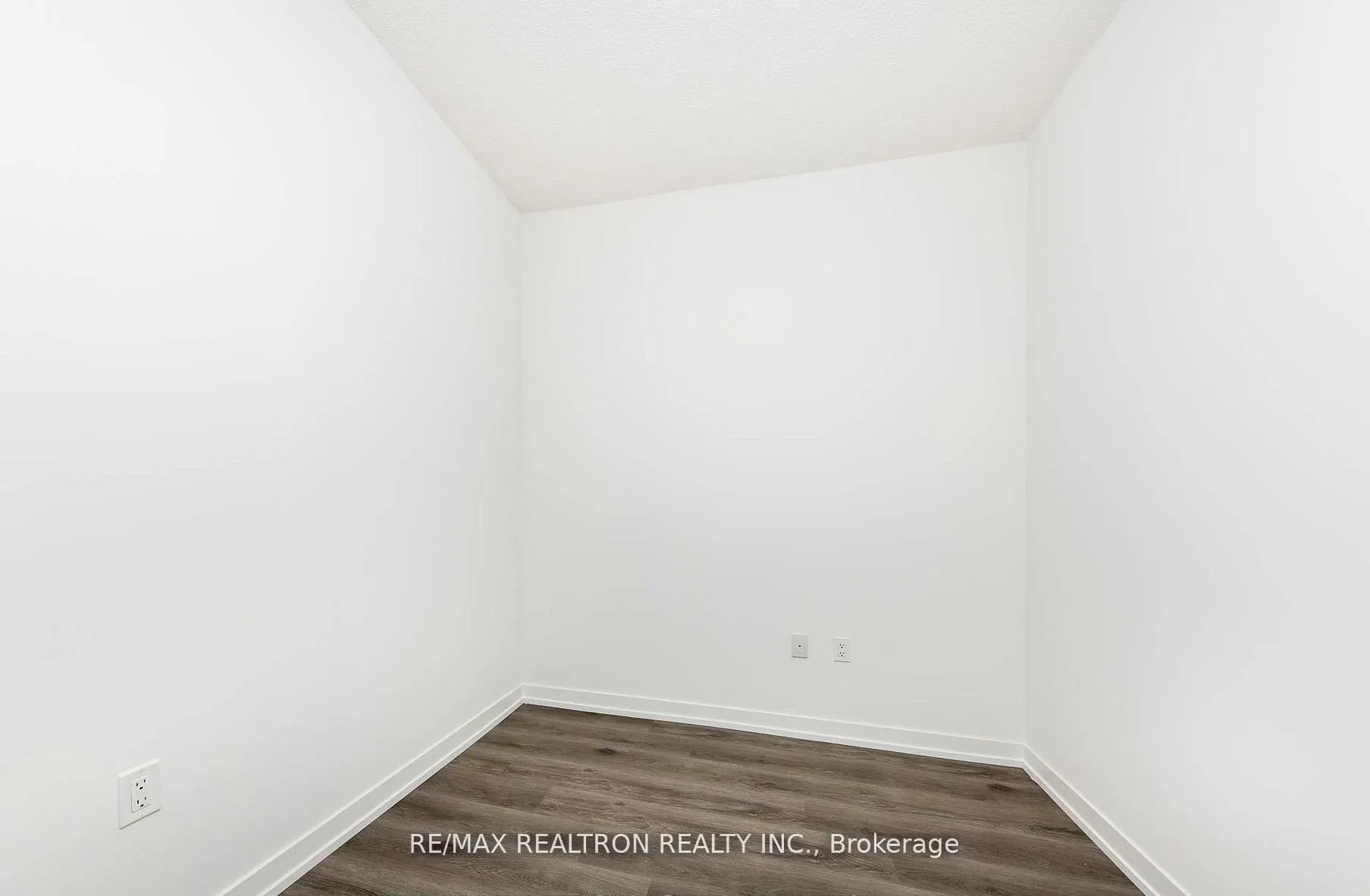 Photo 18 of Unit 3501, 225 Commerce Street E, Vaughan, Vaughan Corporate Centre — HOMEH