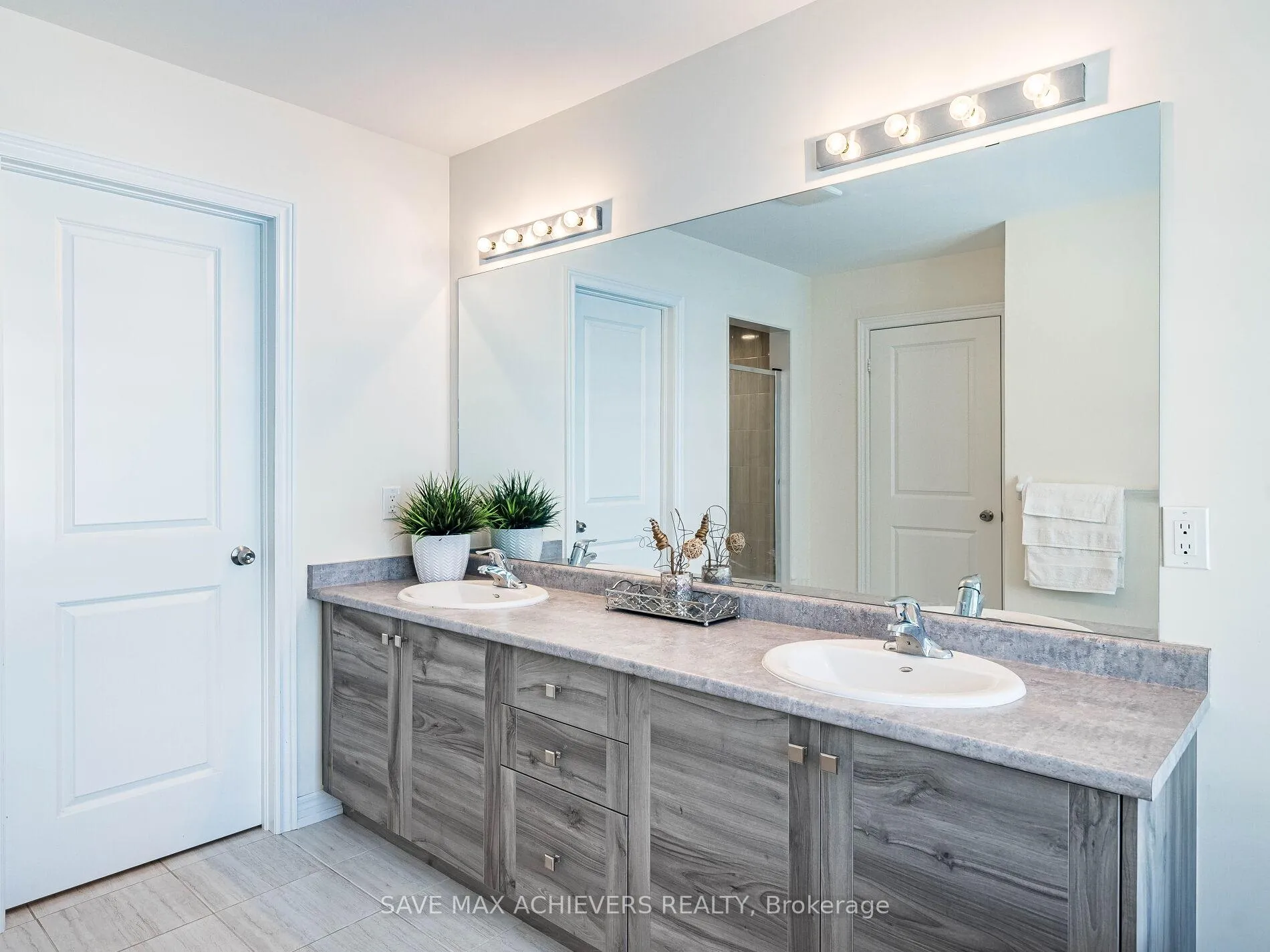 Photo 30 of 451 Black Cherry Crescent, Shelburne — HOMEH
