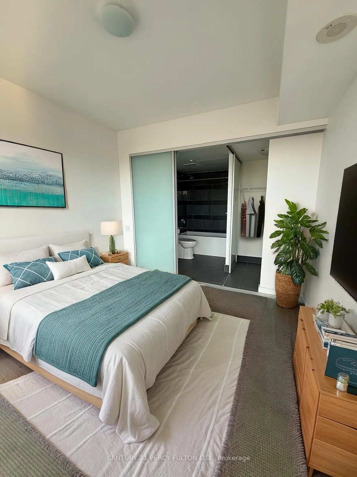 Photo 14 of Unit 2102, 70 Distillery Lane, Toronto, Waterfront Communities — HOMEH