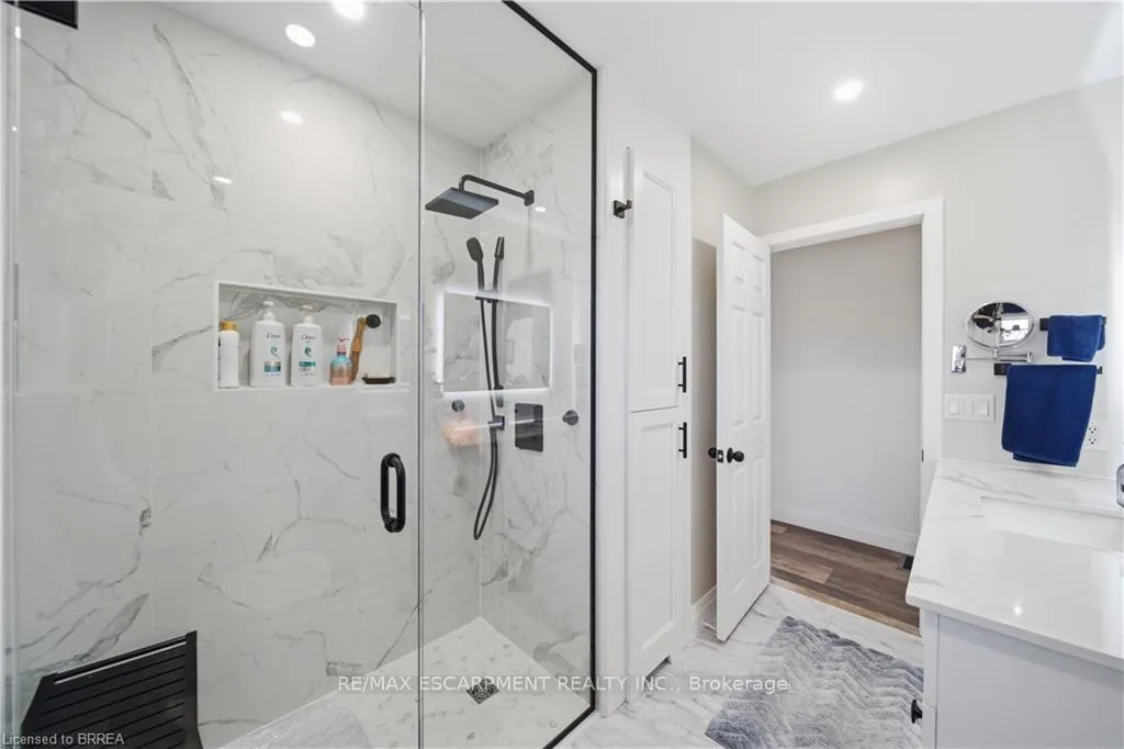 Photo 10 of 903 Keg Lane, Brant, Paris — HOMEH