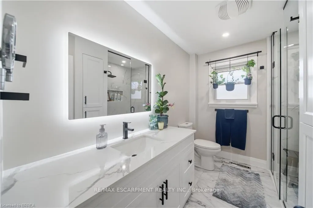 Photo 12 of 903 Keg Lane, Brant, Paris — HOMEH