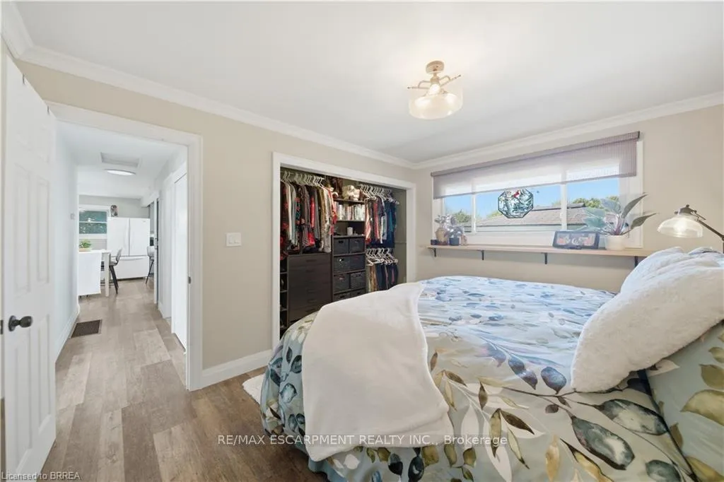 Photo 17 of 903 Keg Lane, Brant, Paris — HOMEH