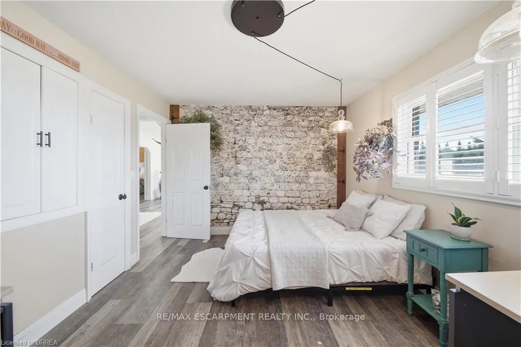 Photo 19 of 903 Keg Lane, Brant, Paris — HOMEH