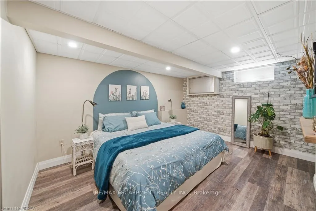 Photo 20 of 903 Keg Lane, Brant, Paris — HOMEH