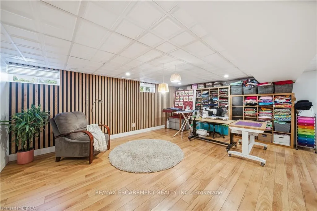 Photo 25 of 903 Keg Lane, Brant, Paris — HOMEH