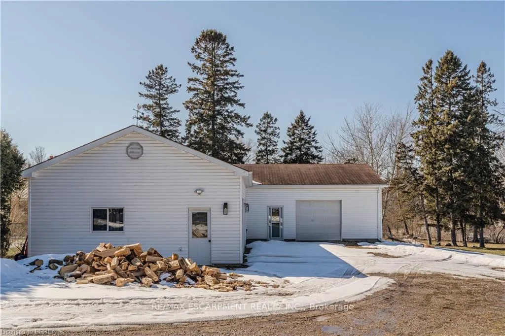 Photo 33 of 903 Keg Lane, Brant, Paris — HOMEH