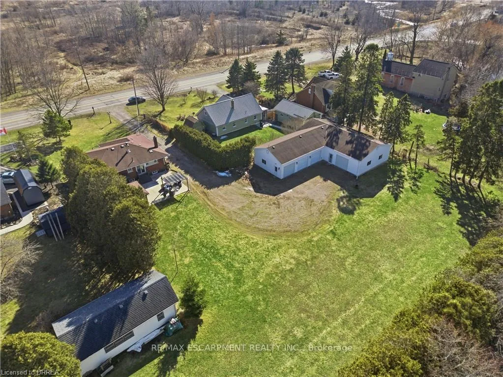 Photo 40 of 903 Keg Lane, Brant, Paris — HOMEH