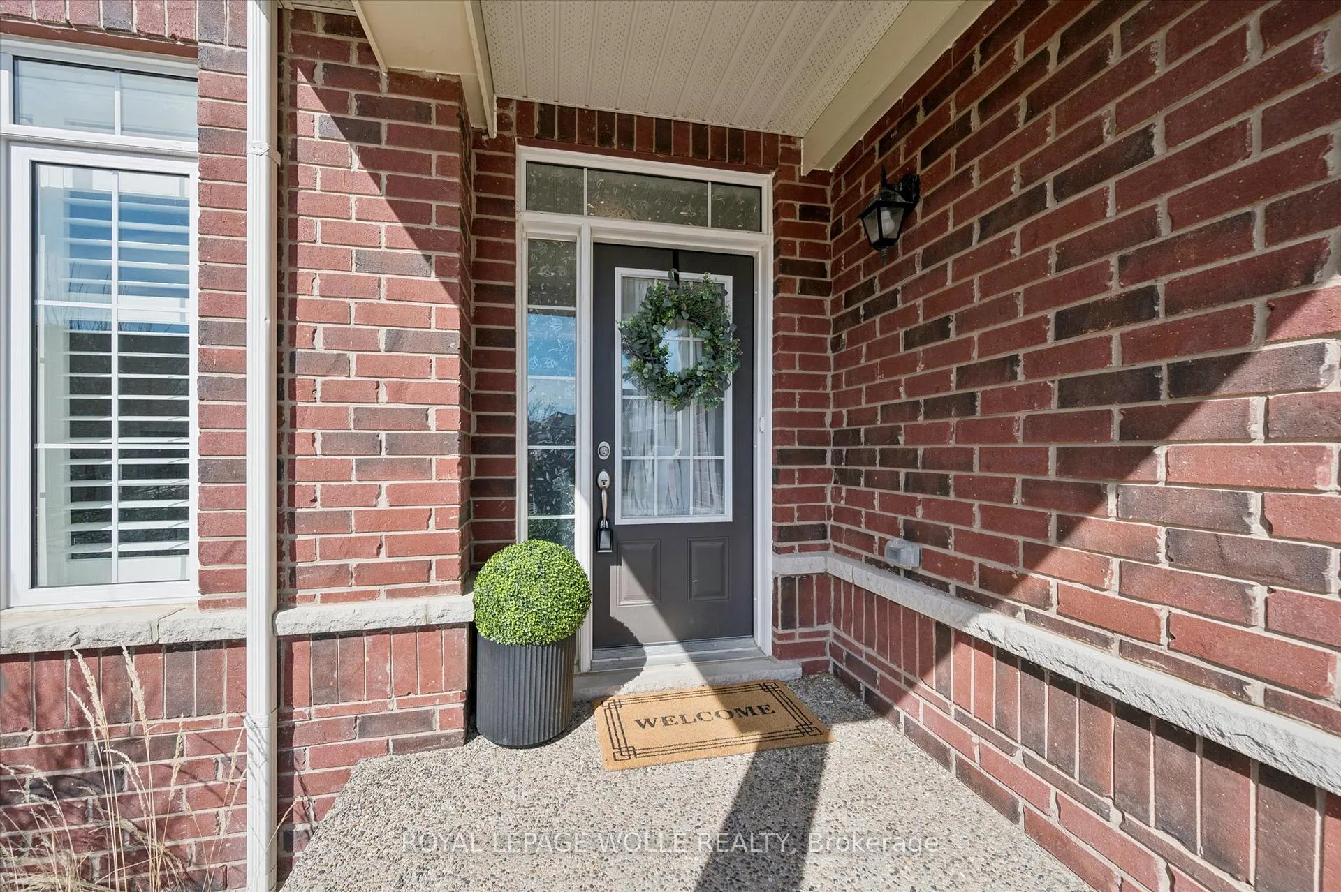 Photo 5 of 65 Barlow Place, Brant, Paris — HOMEH