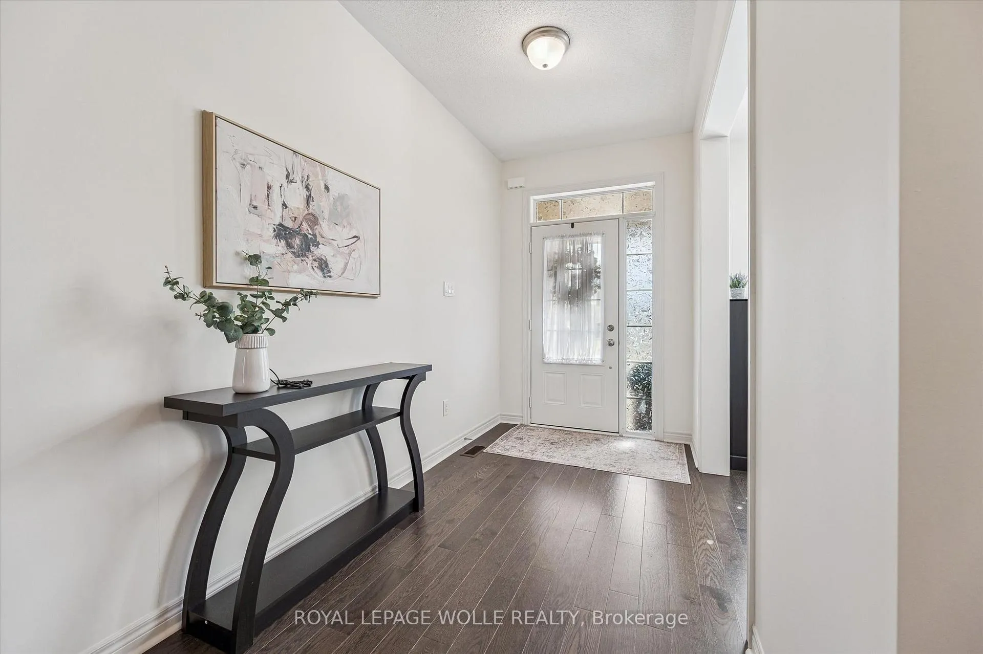 Photo 6 of 65 Barlow Place, Brant, Paris — HOMEH