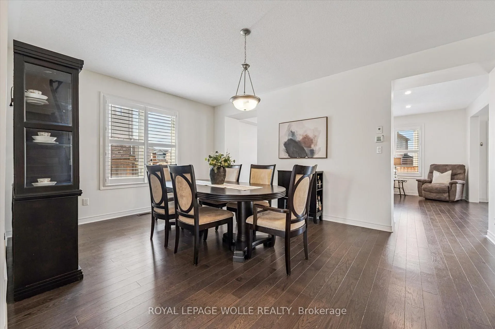 Photo 10 of 65 Barlow Place, Brant, Paris — HOMEH
