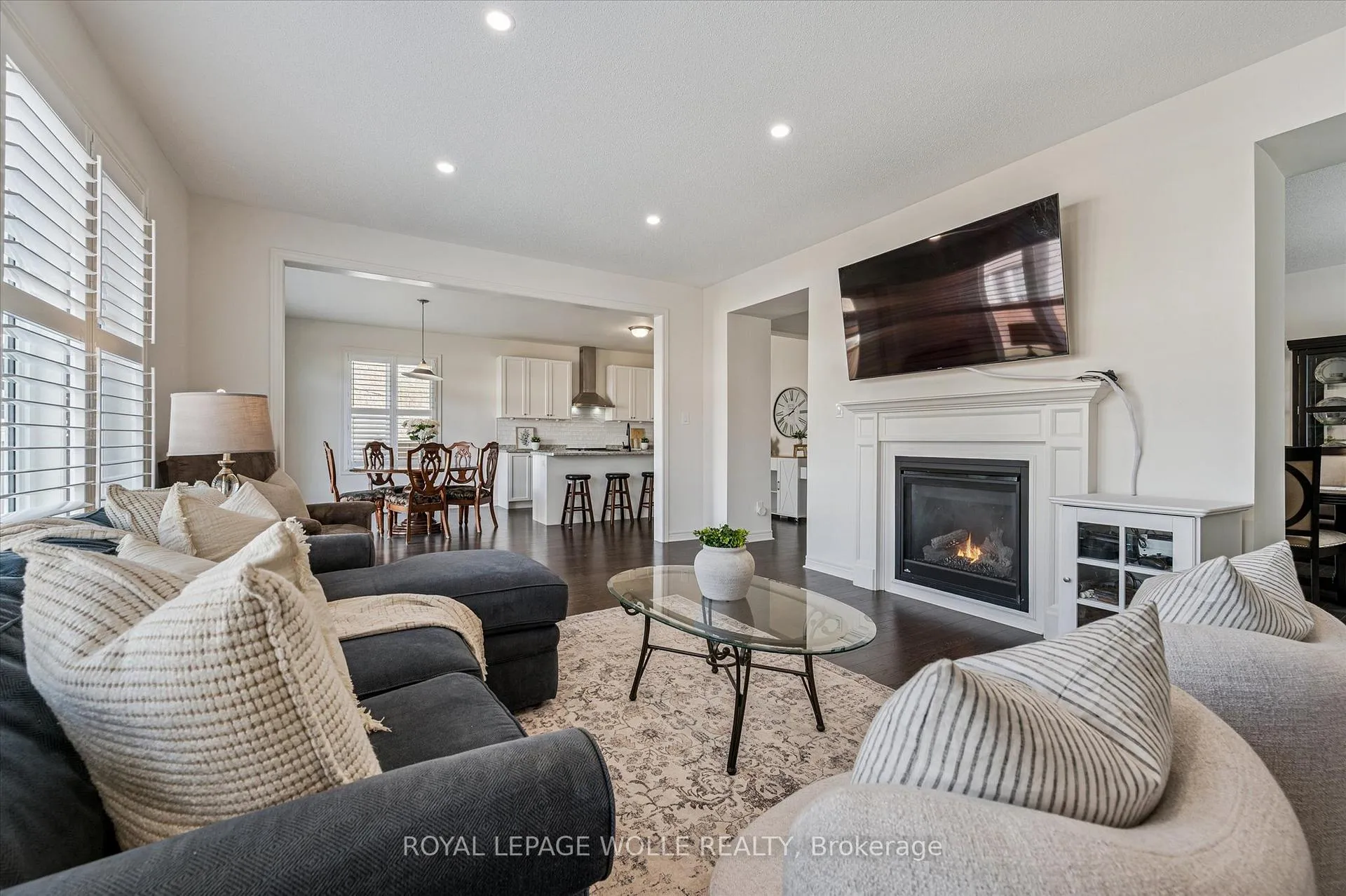 Photo 14 of 65 Barlow Place, Brant, Paris — HOMEH