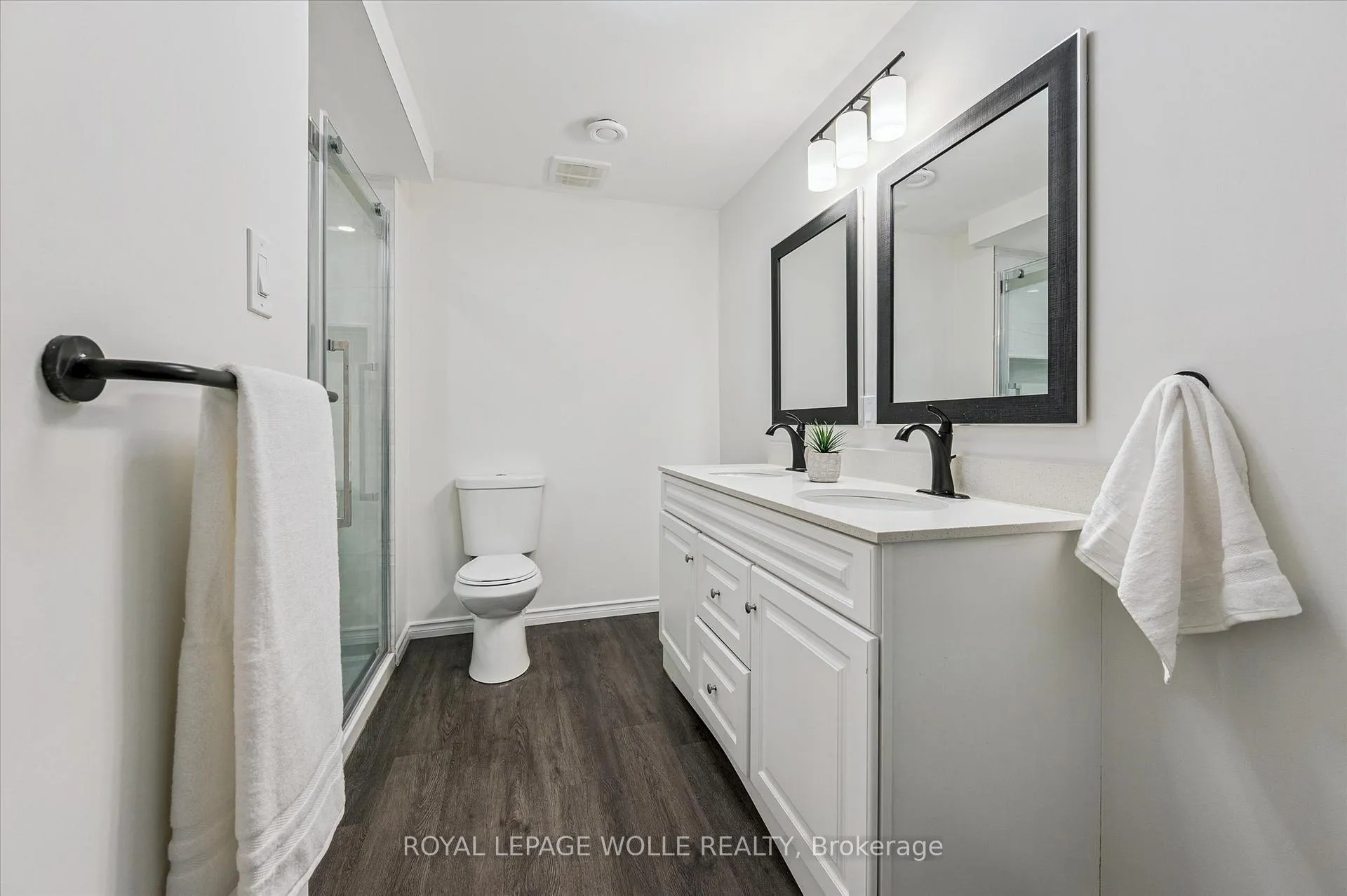 Photo 42 of 65 Barlow Place, Brant, Paris — HOMEH