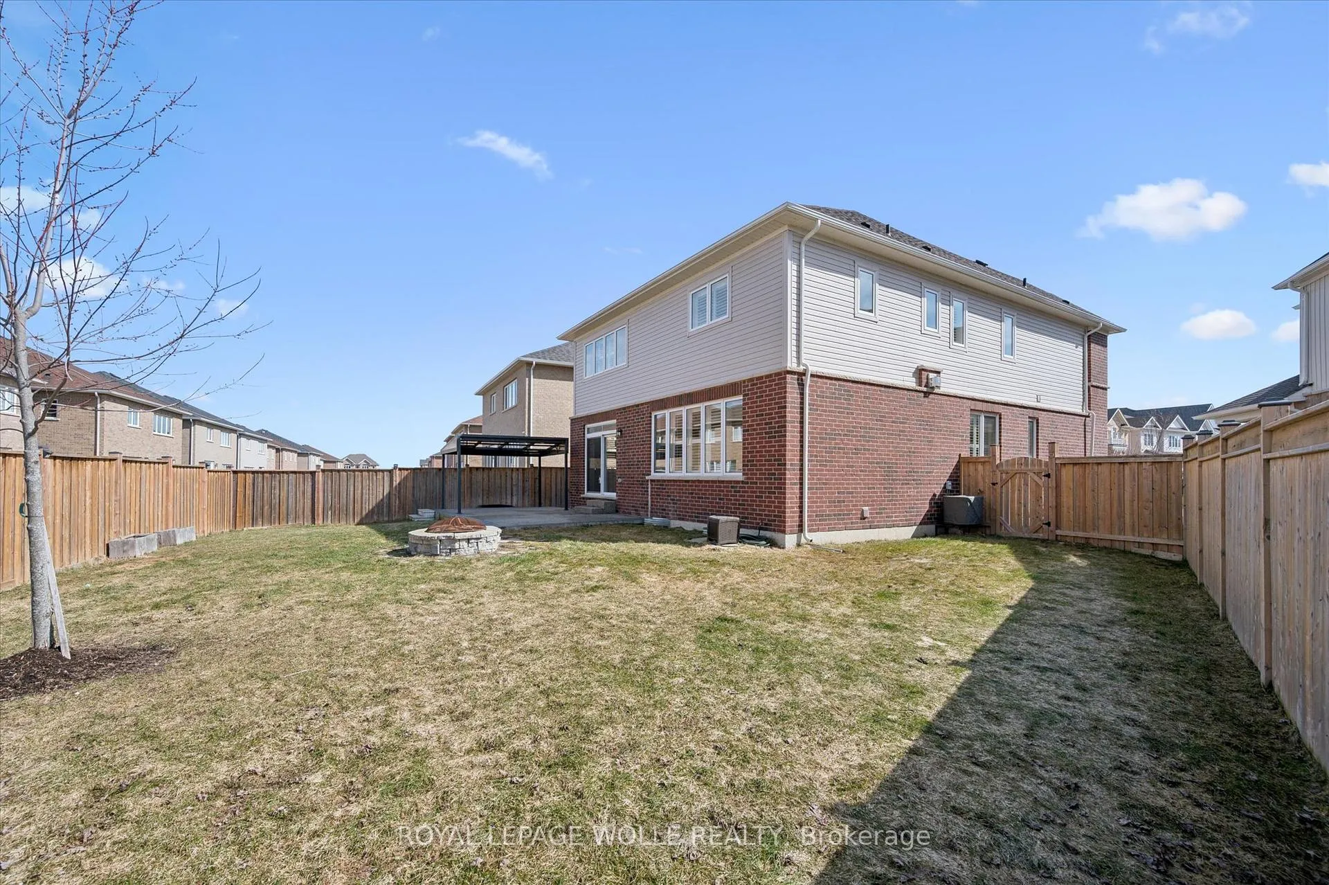 Photo 49 of 65 Barlow Place, Brant, Paris — HOMEH