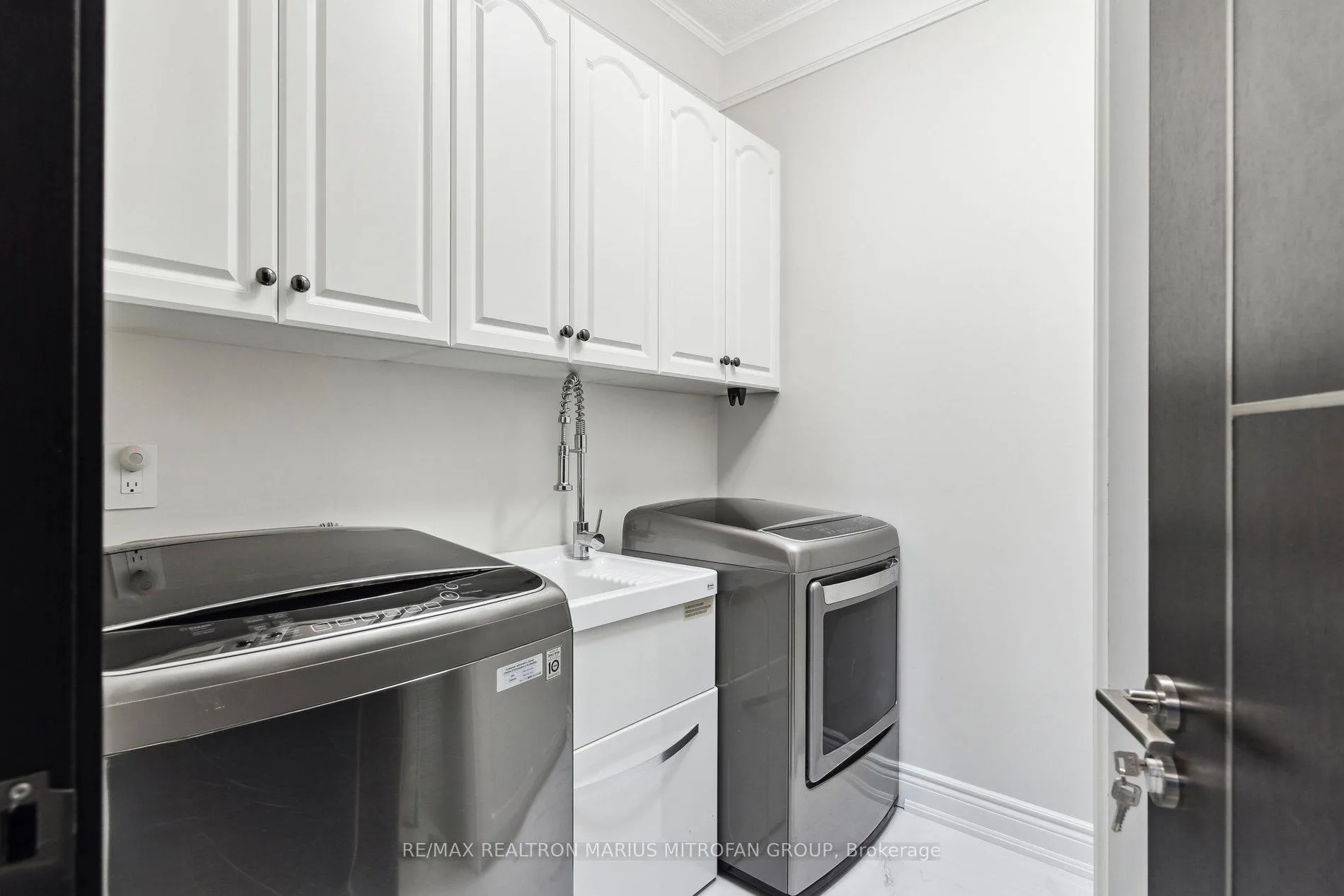 Photo 17 of 23 Steepleview Court, Oshawa, Columbus — HOMEH
