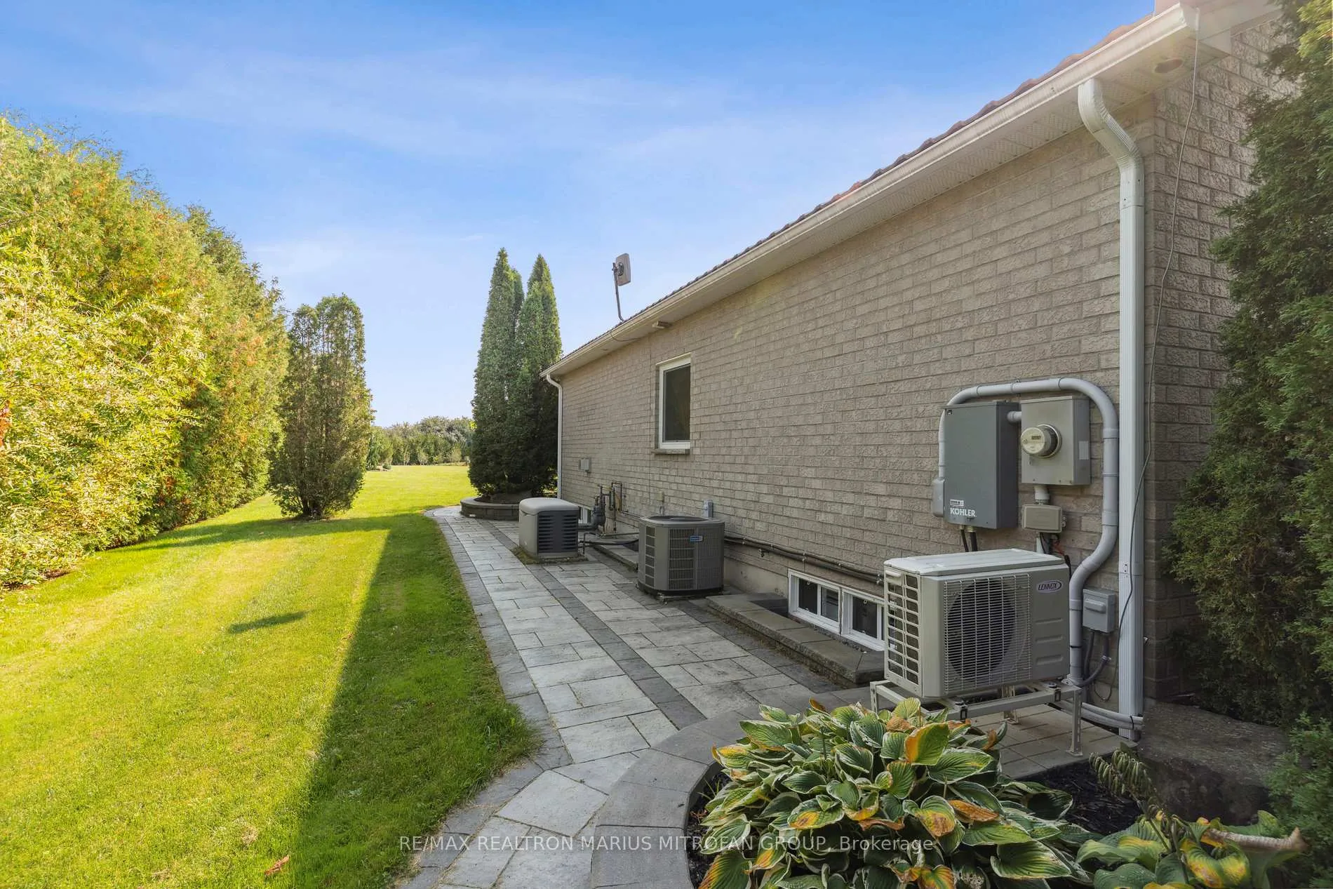 Photo 31 of 23 Steepleview Court, Oshawa, Columbus — HOMEH