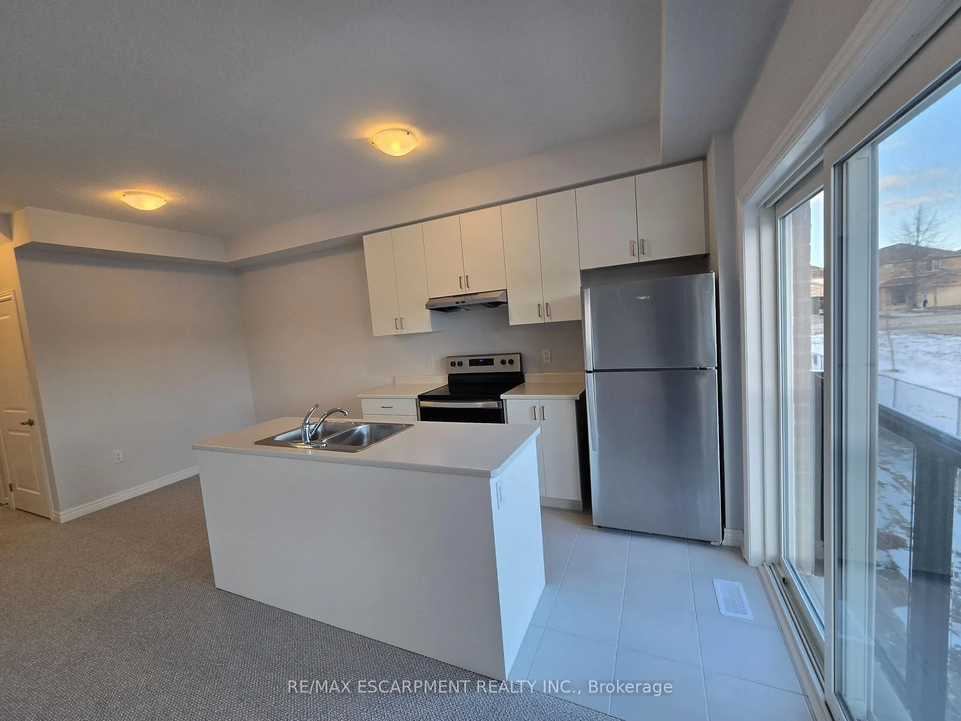 Photo 5 of Unit 5, 205 Thames Way, Hamilton, Mount Hope — HOMEH