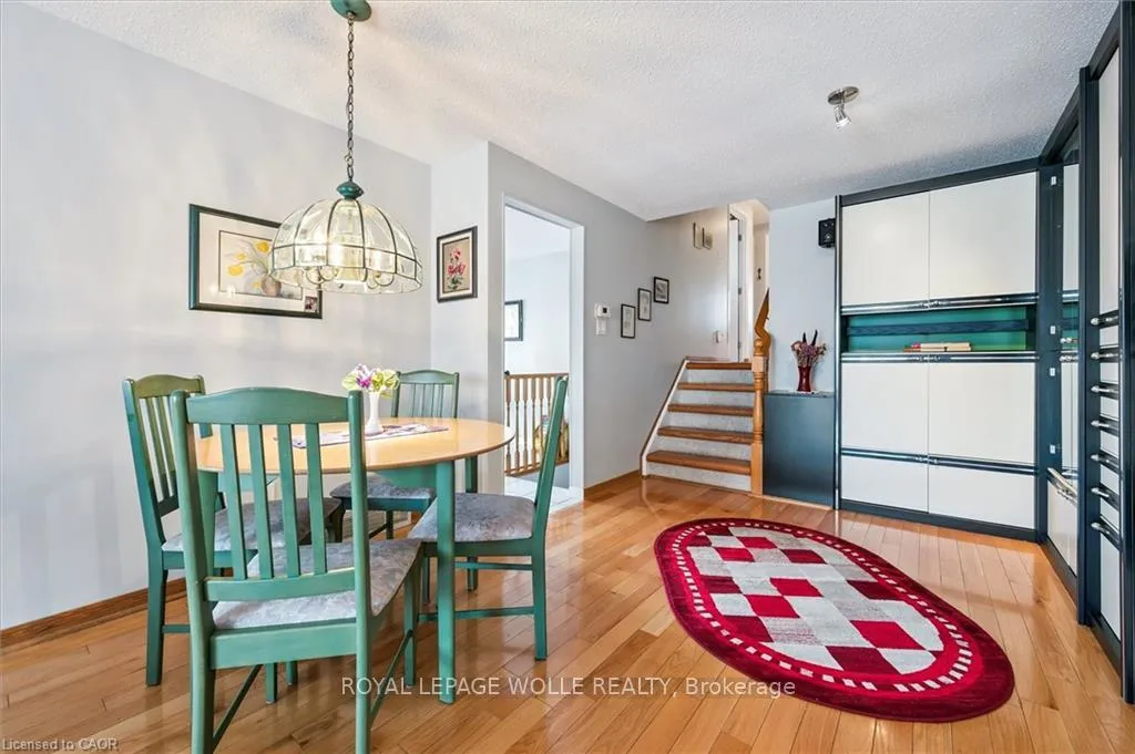 Photo 10 of 303A Mayview Crescent, Waterloo — HOMEH