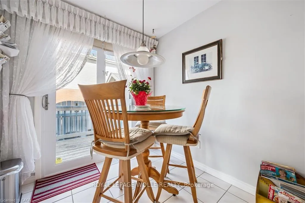 Photo 13 of 303A Mayview Crescent, Waterloo — HOMEH
