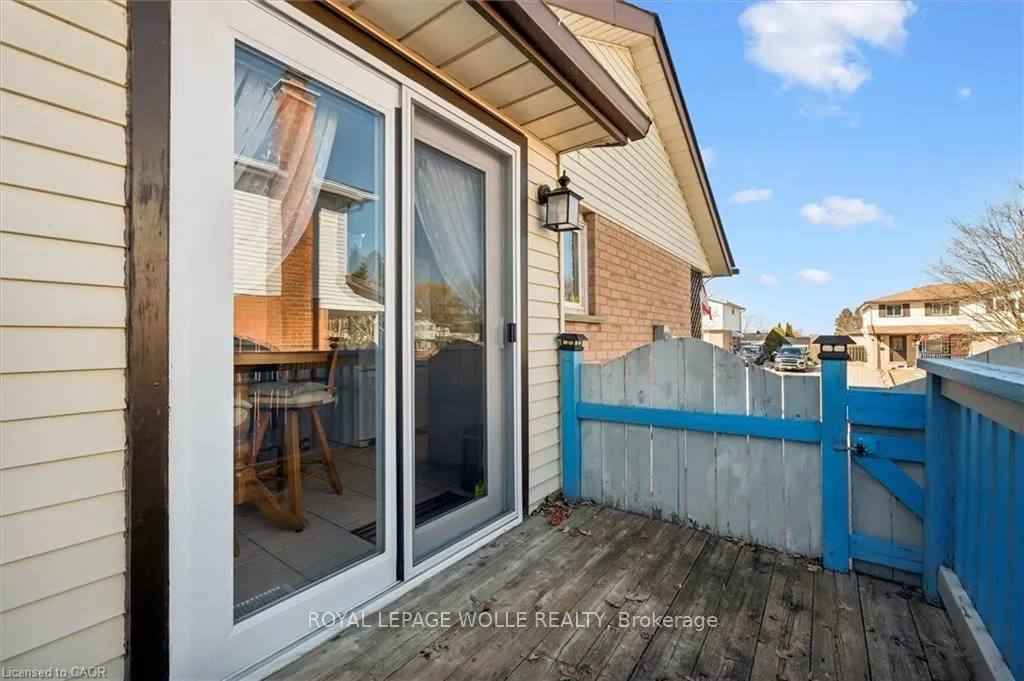 Photo 33 of 303A Mayview Crescent, Waterloo — HOMEH