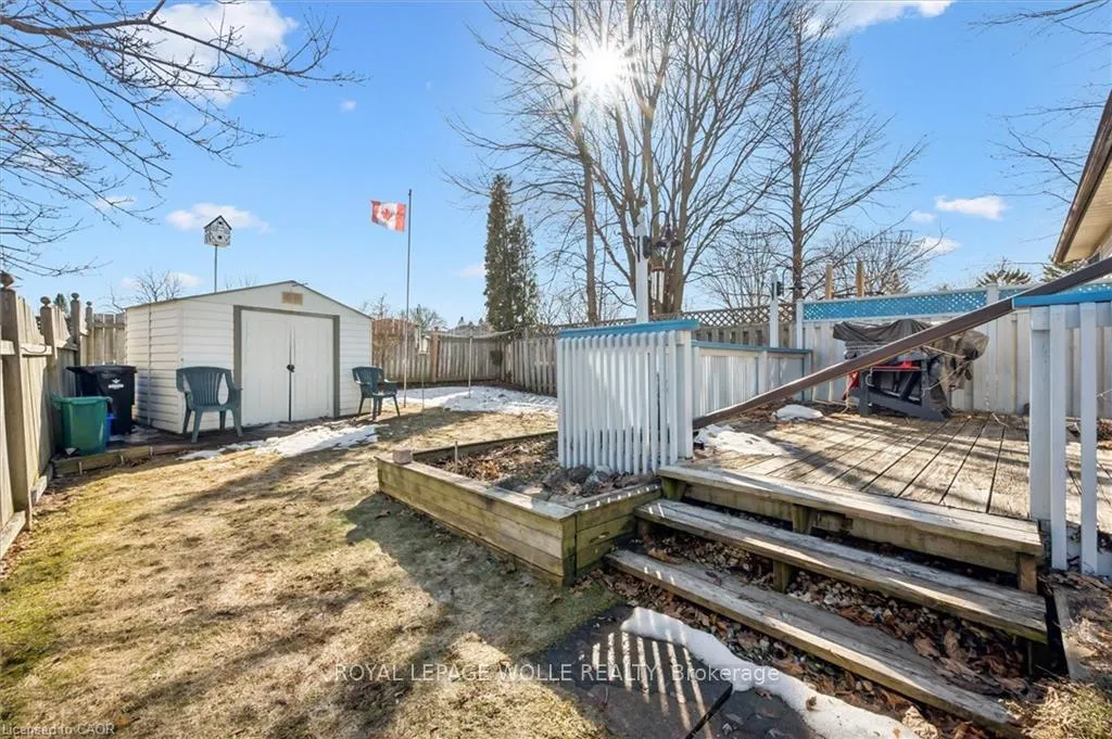 Photo 35 of 303A Mayview Crescent, Waterloo — HOMEH