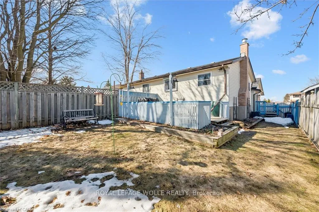 Photo 36 of 303A Mayview Crescent, Waterloo — HOMEH